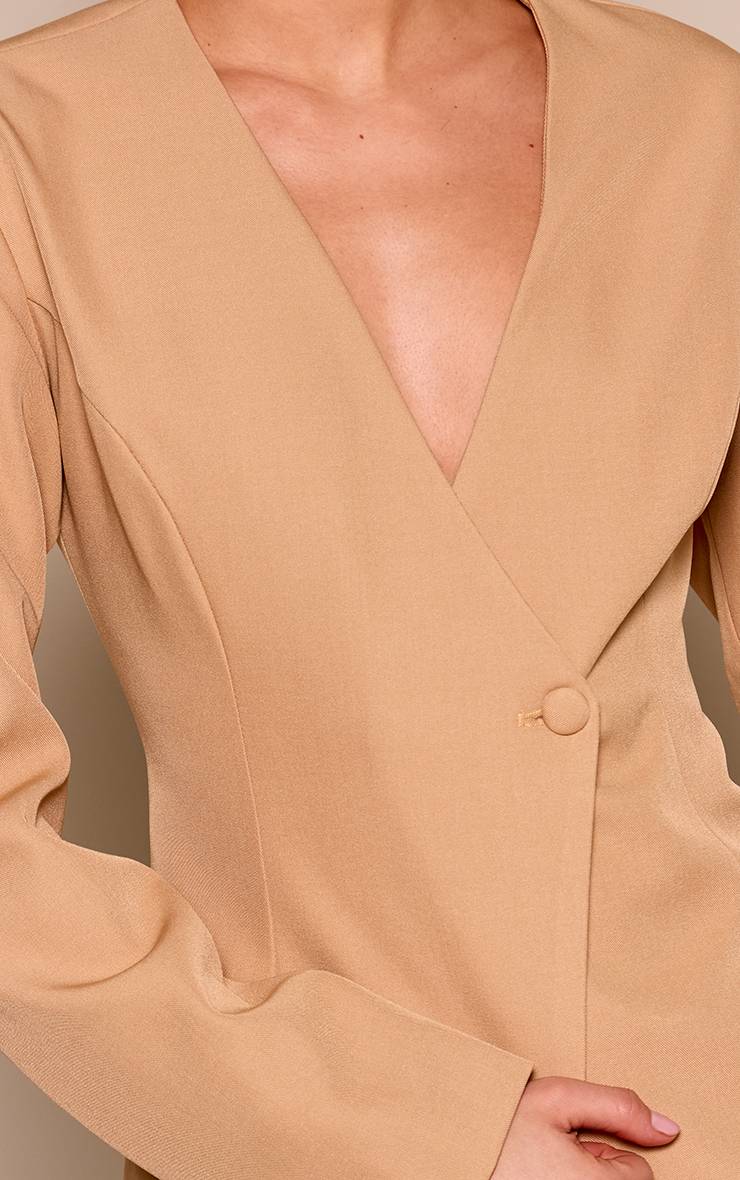 Amande Blazer Asymétrique Cintré À La Taille Ajusté