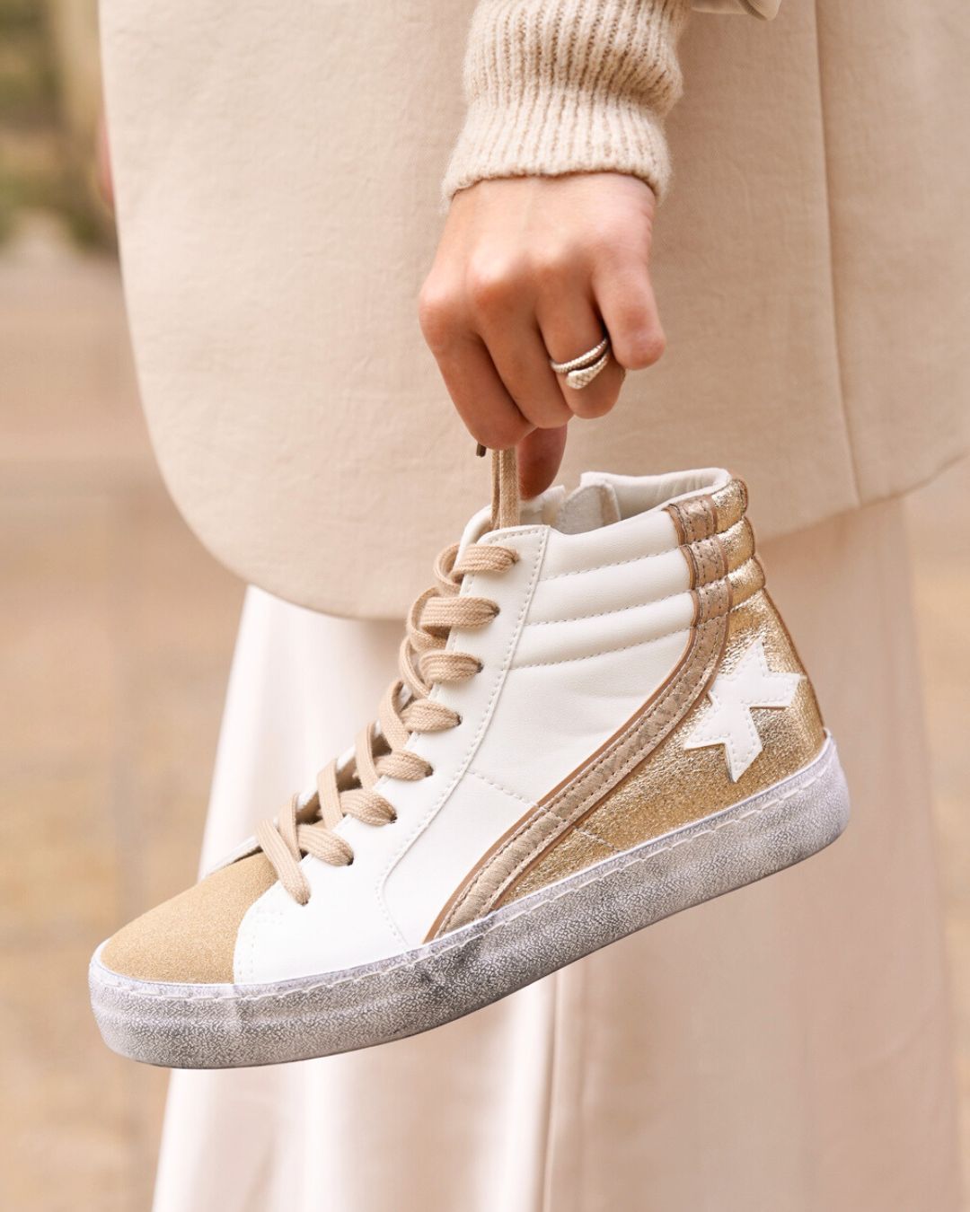 Basket femme dorée montante à lacets - Alya