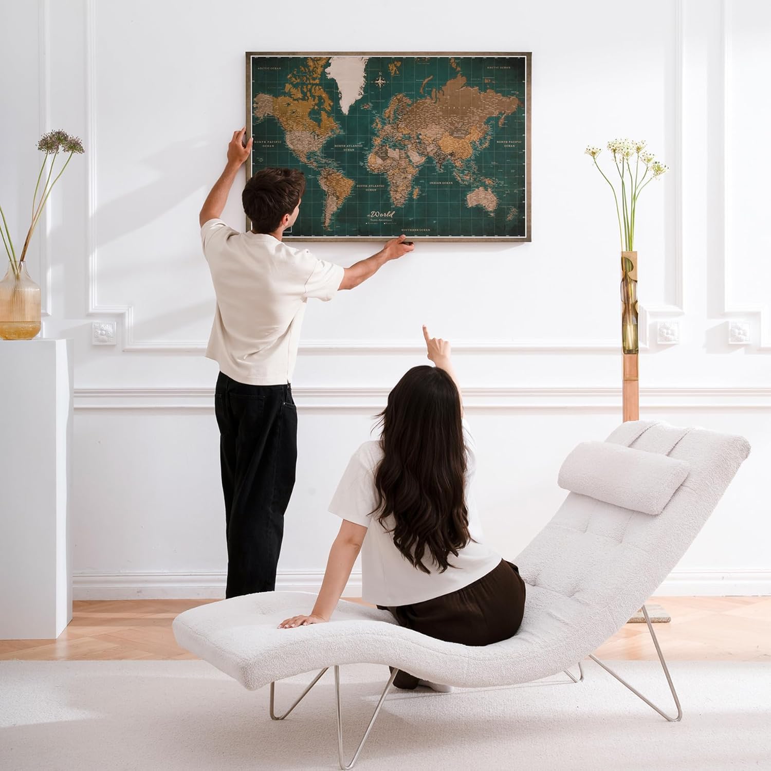 Hochwertige Canvas Weltkarte mit Kork-Pinnwand - Englische Beschriftung - Dekorative Wanddeko für alle Zimmer - Leinwandbilder mit Weltkarte Motiv (70x50 cm, Muster 4)