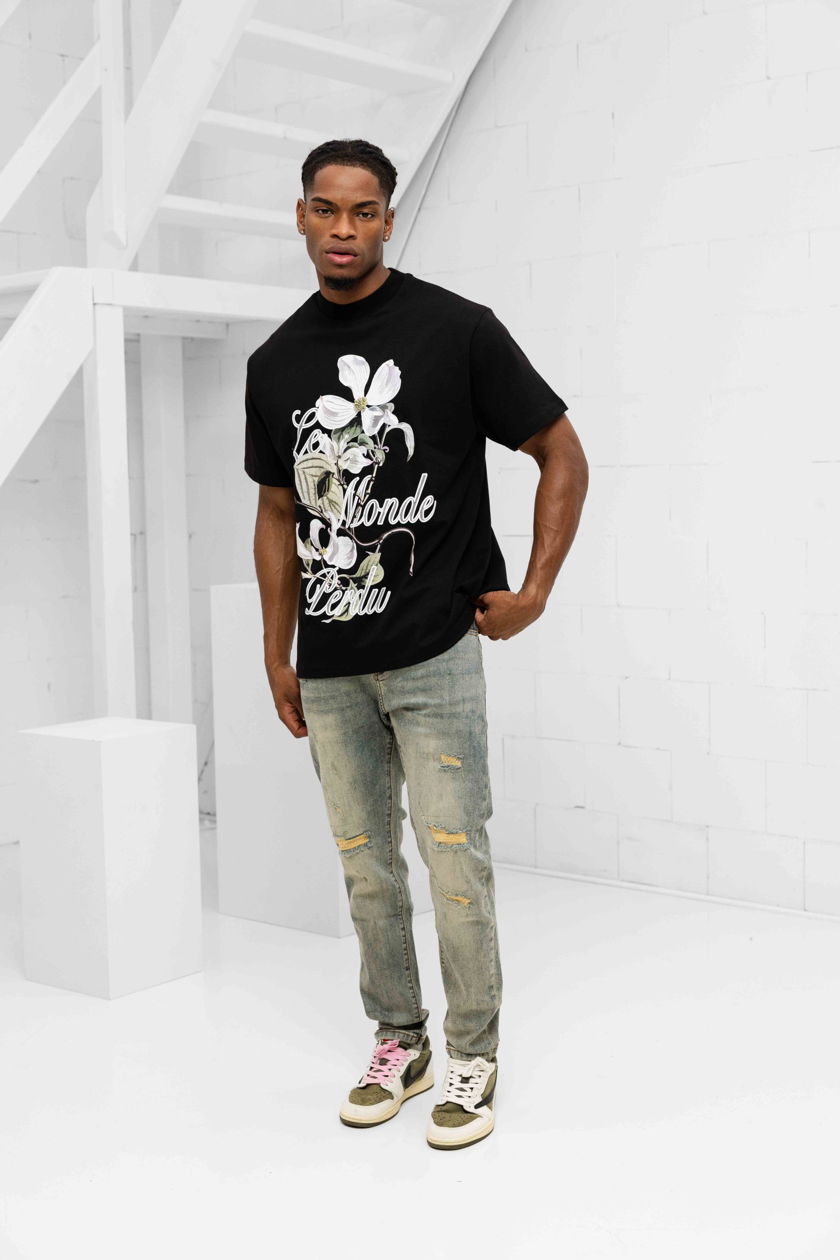 Le Monde Perdu Cornus Florida T-Shirt Heren Zwart