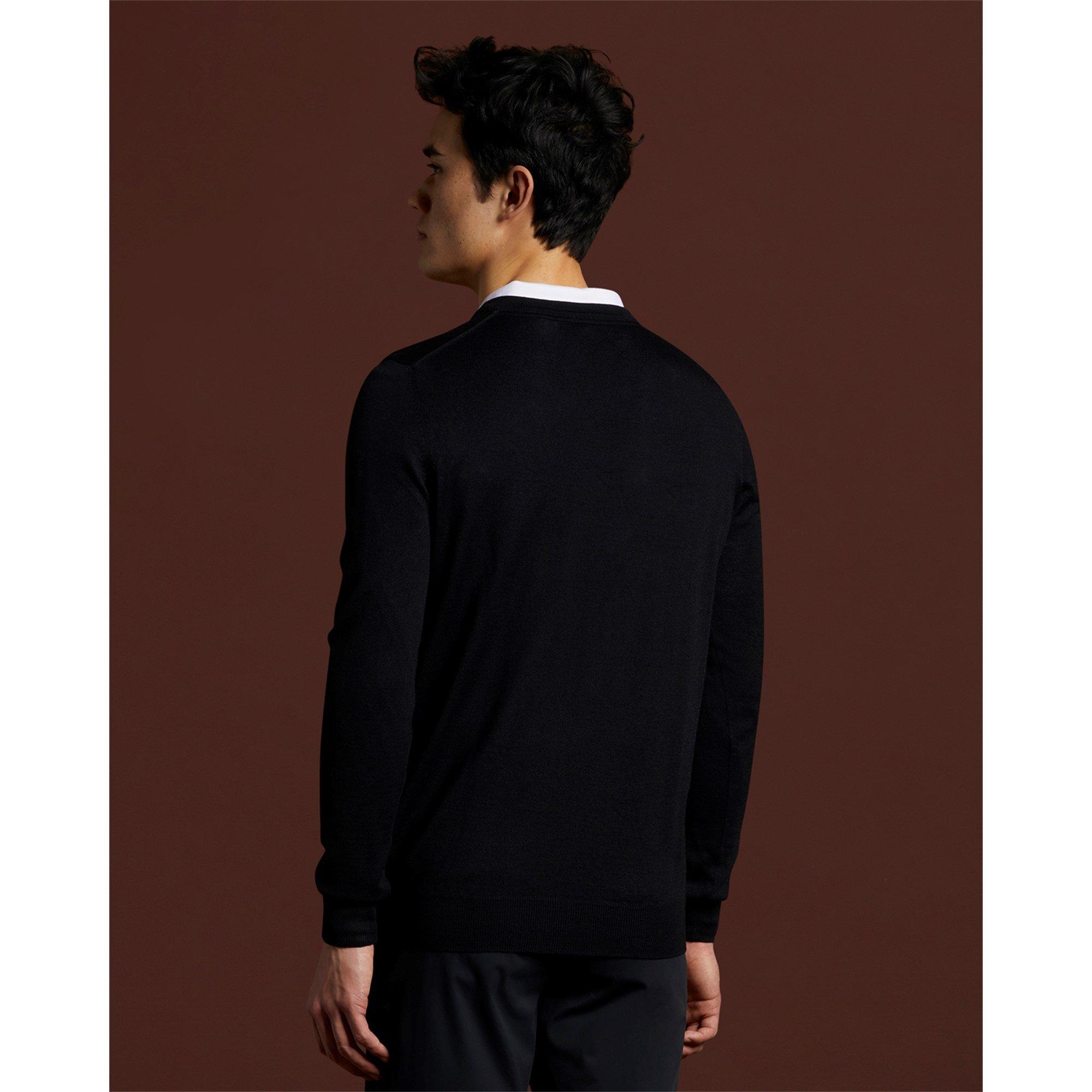 Lyle and Scott Golf V Neck Pullover