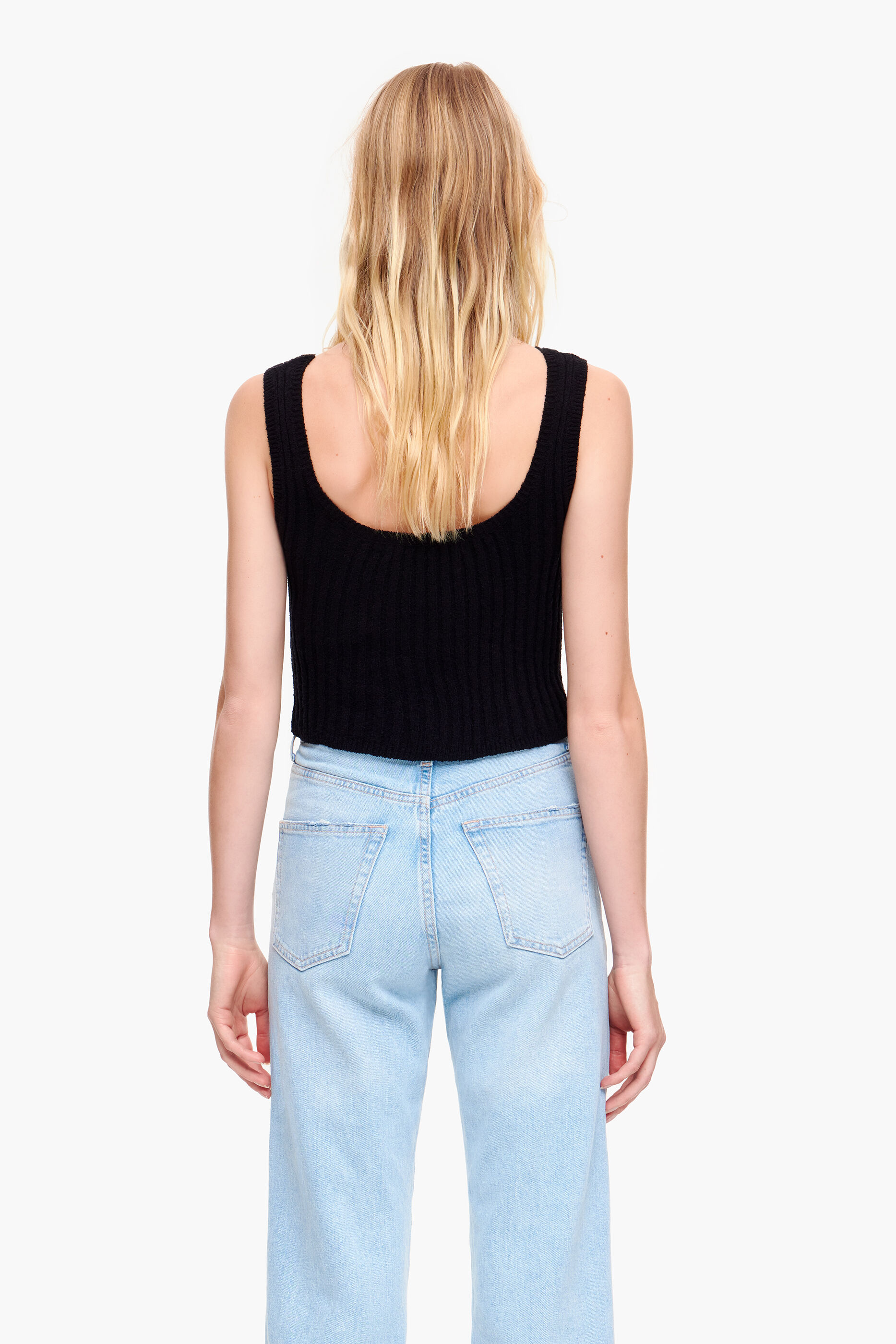 Blusa preta canelada justa