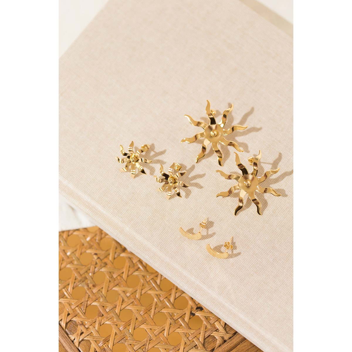 maxi boucles d'oreilles puces soleil doré à l'or fin - ÉOS