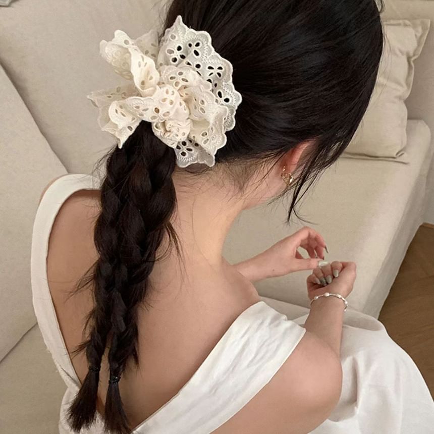 Chimerro - Effen Scrunchie met oogjes en kant / Haarspeld met strik