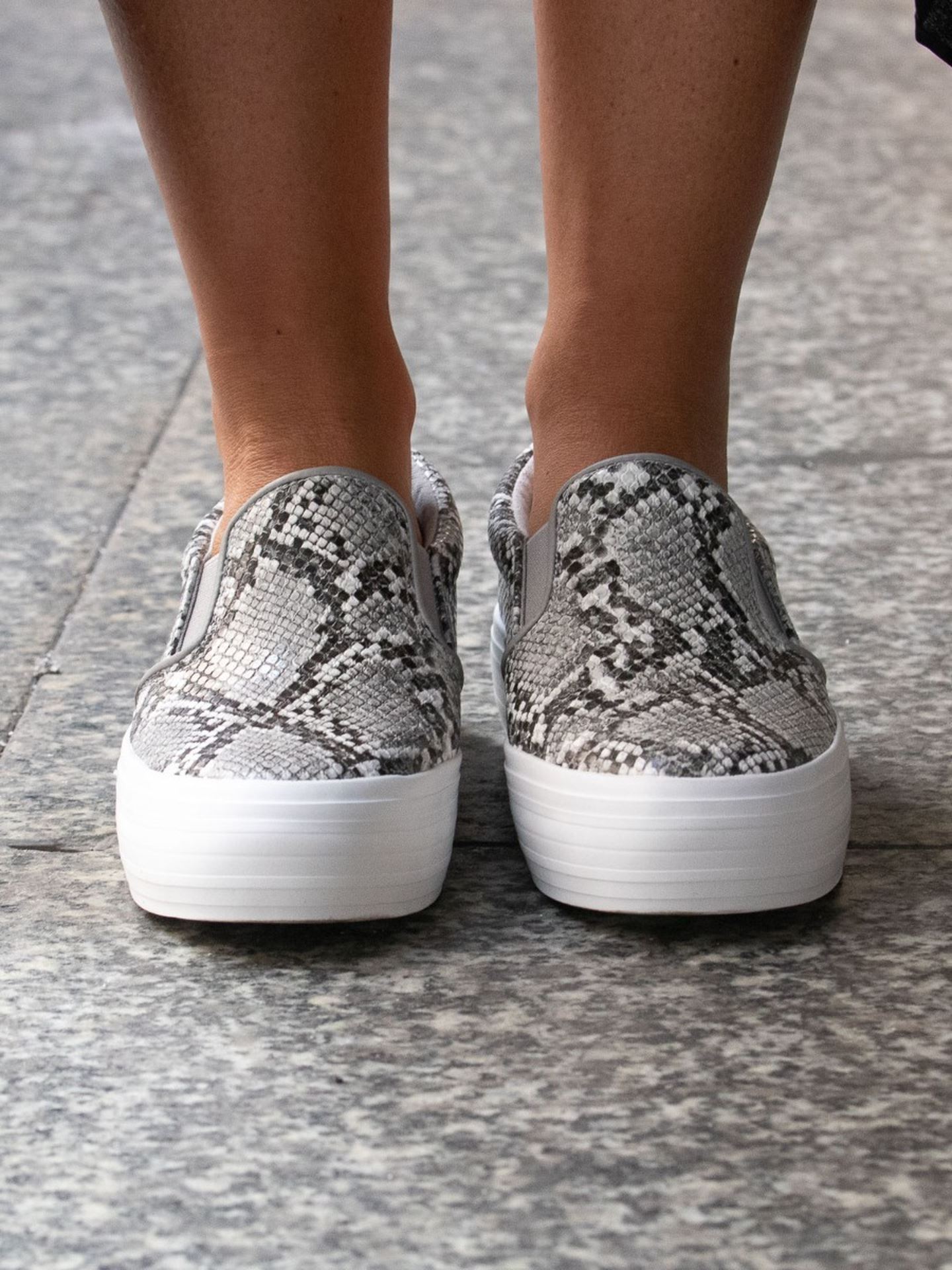 Step In