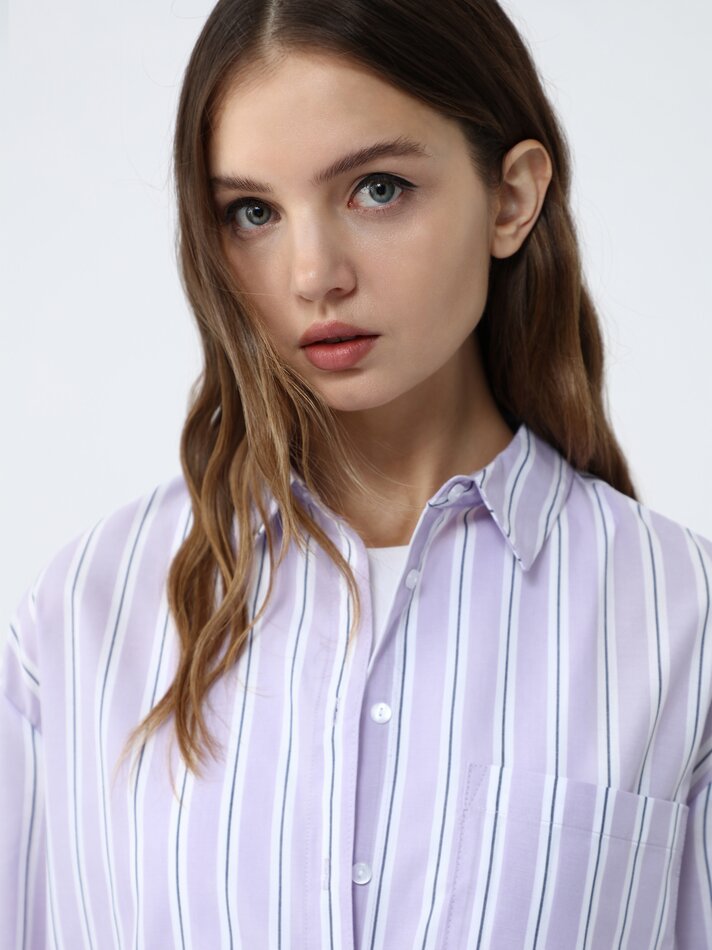 Camisa básica com bolso - Listras