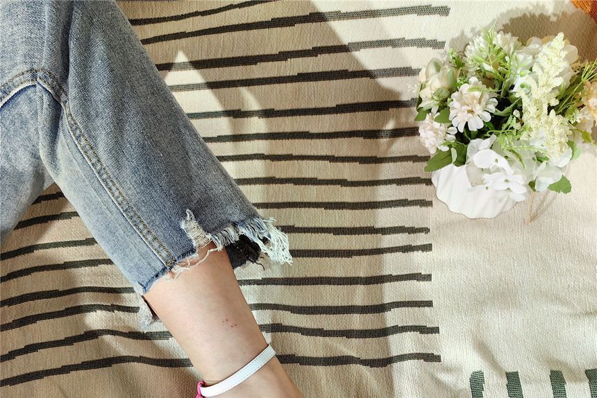 Niuna - Stiletto puntige enkelband sandalen met kleurblokken