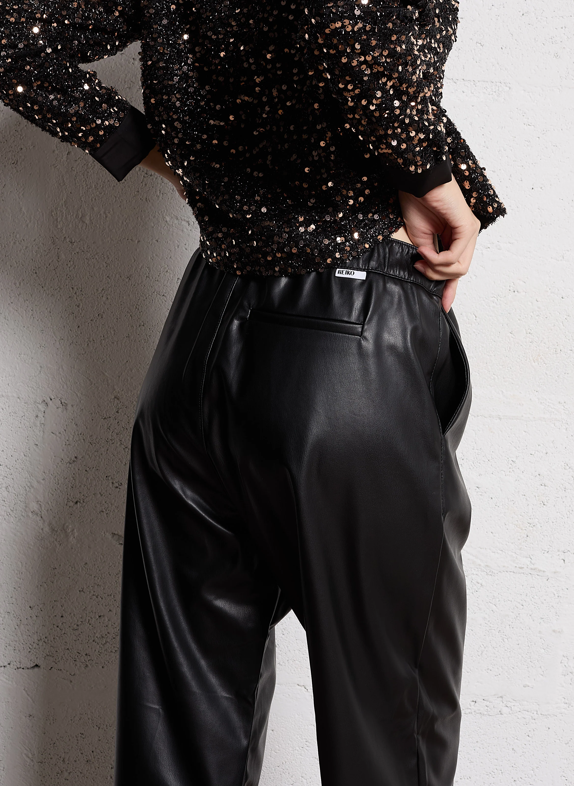 VENISE - Pantalon droit effet cuir | Noir