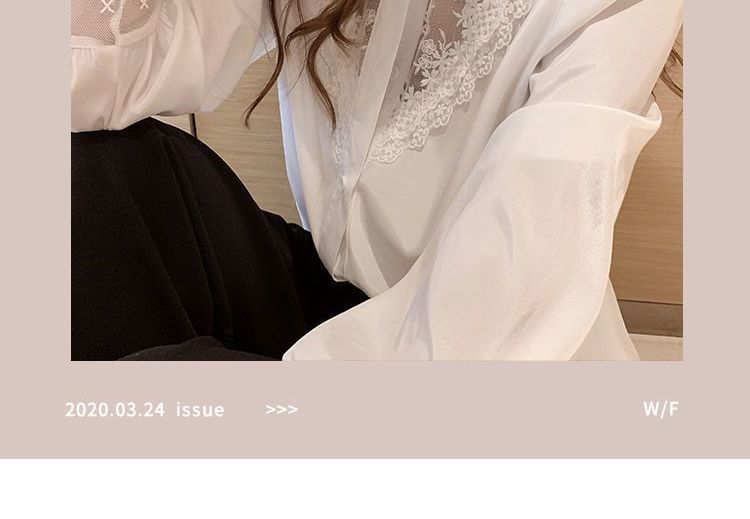 Arroba - Blouse met kantpaneel en knoopjes