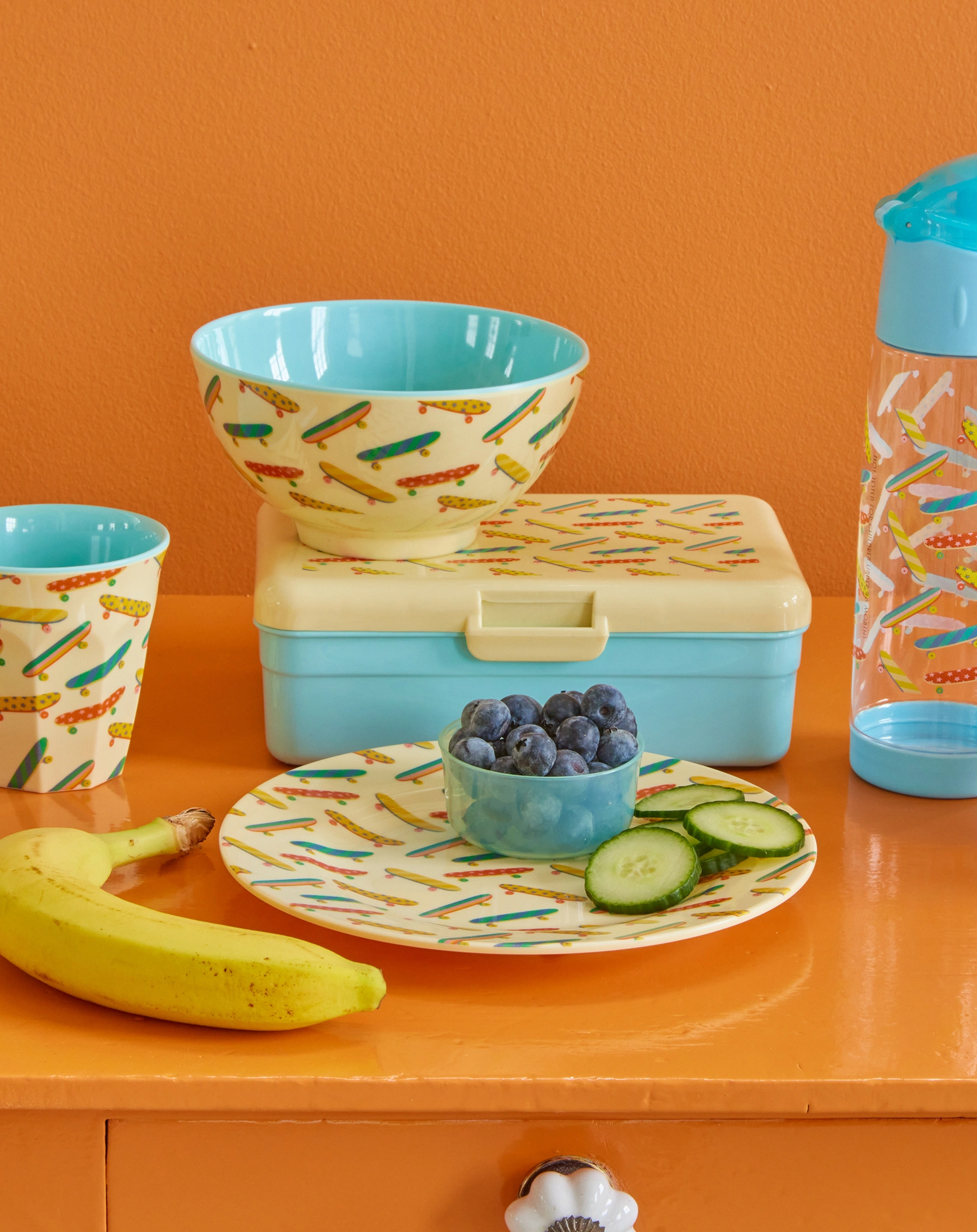 Lunchbox SKATEBOARD in blue