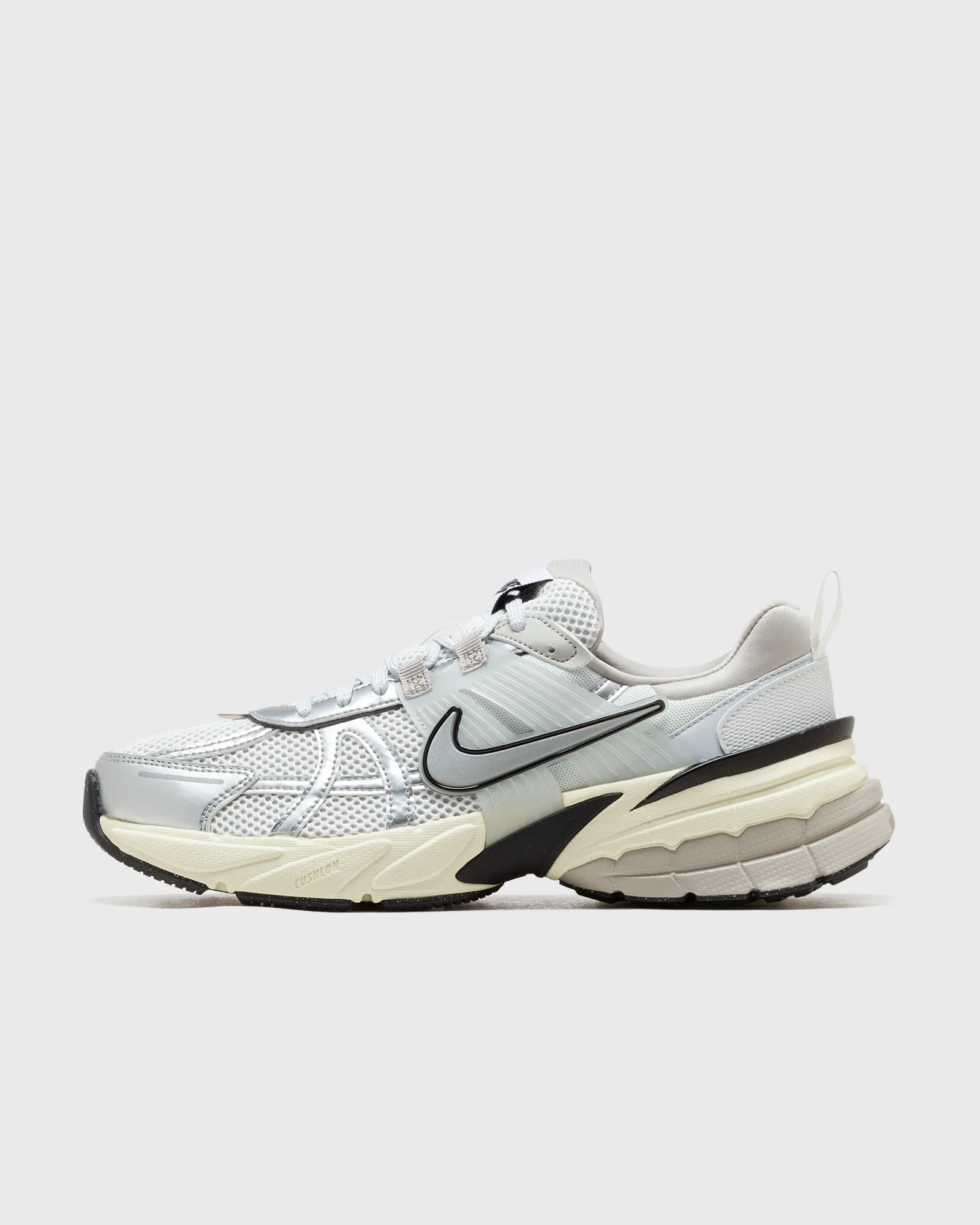 Nike WMNS NIKE V2K RUN