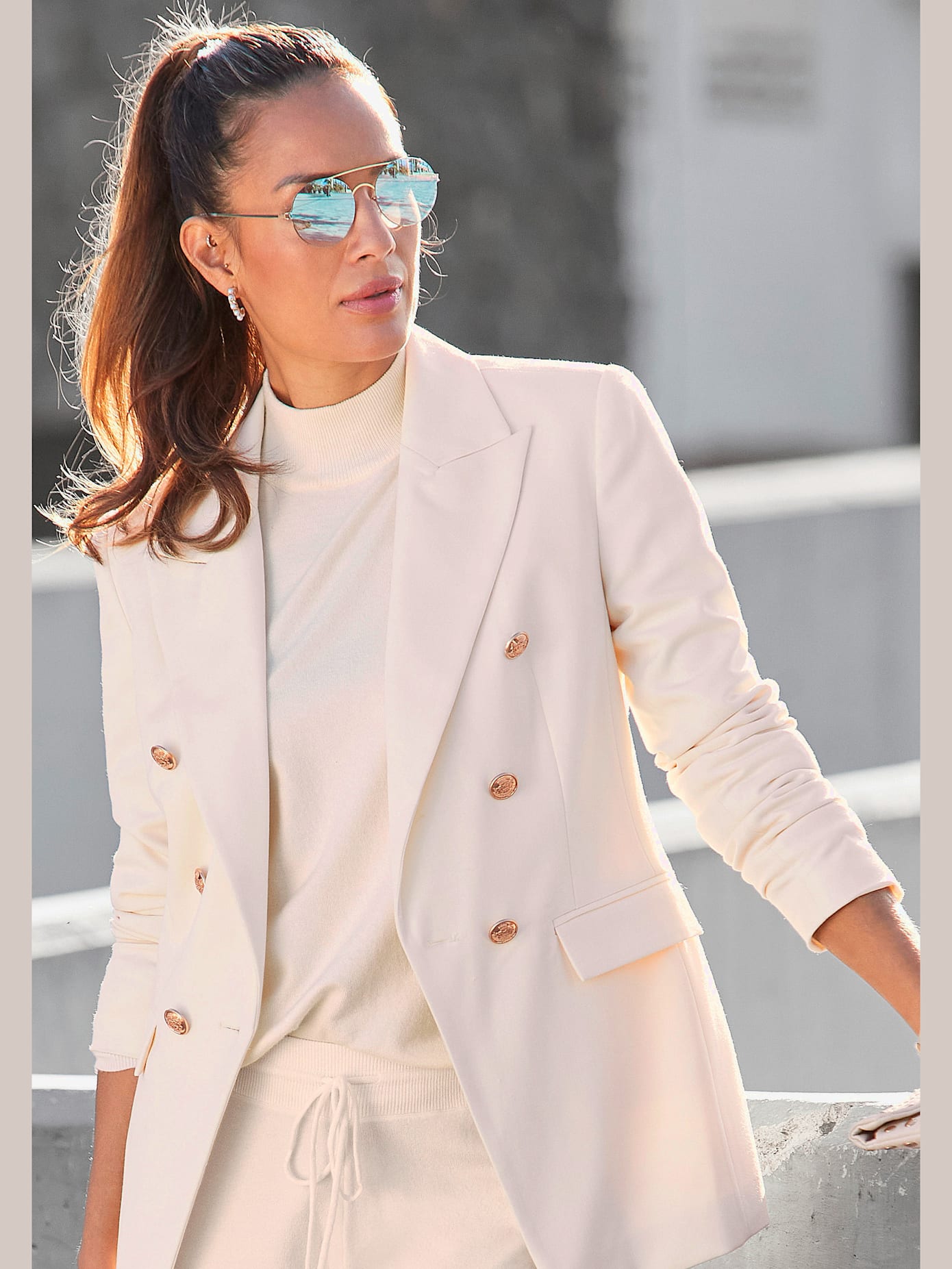 Pull en tricot avec petit col montant