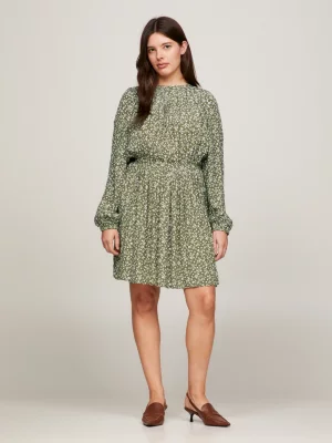 Vestido evasê com estampa de penas