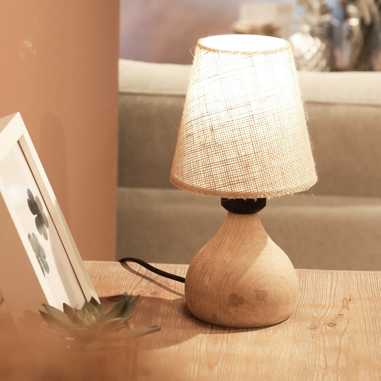 Opviq Lampe de table Ayd beige - D.13x13 cm