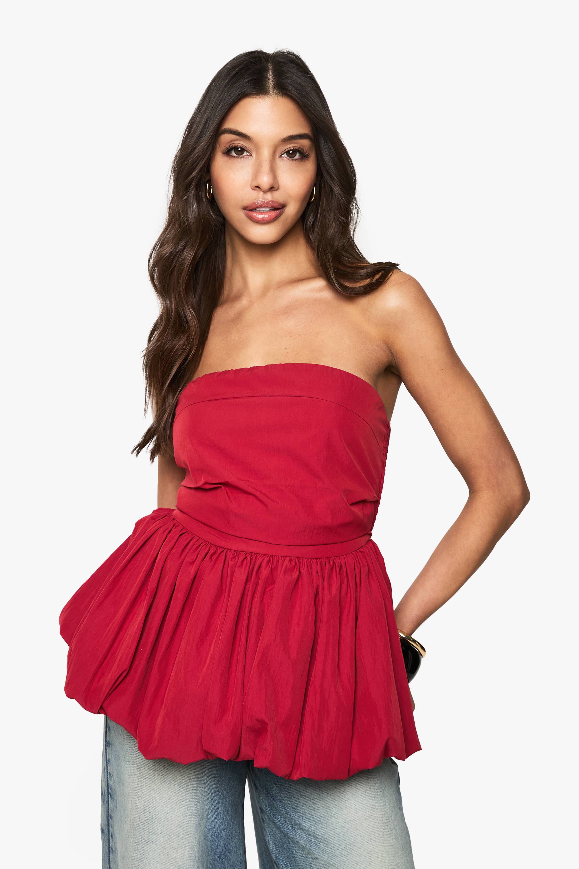 boohoo Bandeau Peplum Bouffant à Dos Froncé