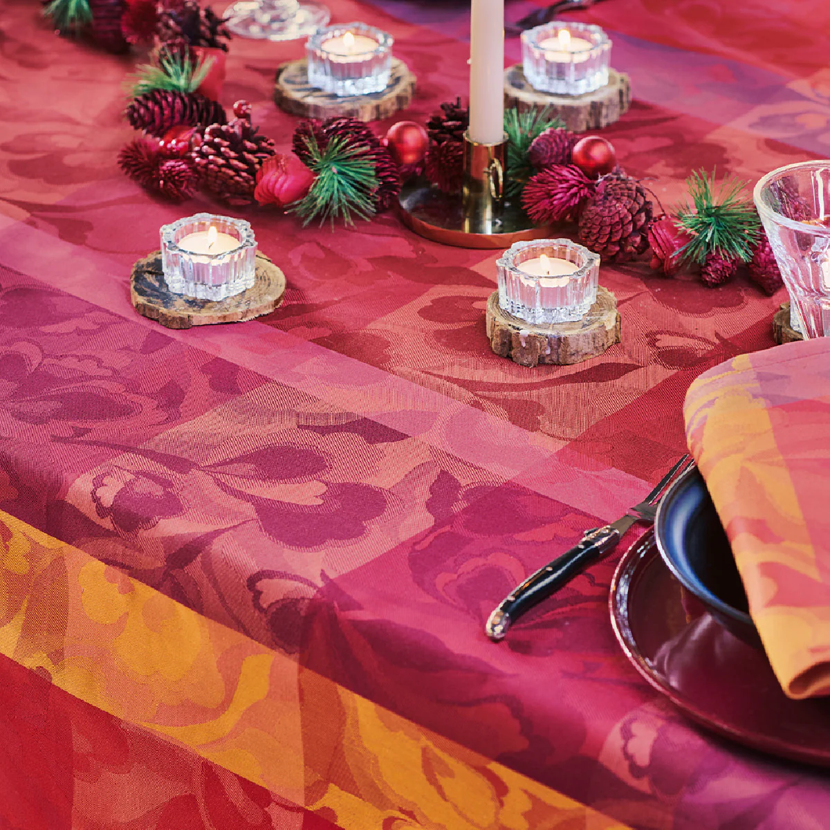 Nappe pur coton rouge 115x115 Garnier Thiebaut