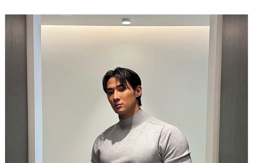 mopagrati - Effen gebreide top met lange mouwen en mockneck