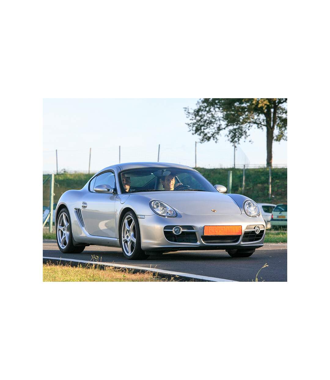 SMARTBOX - 5 tours au volant d'une Porsche sur le circuit de Pau-Arnos - Coffret Cadeau Sport & Aventure