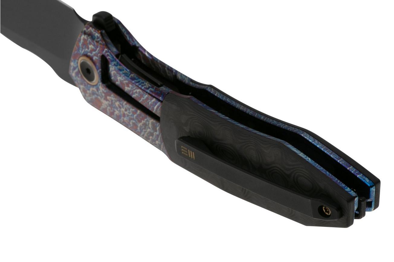 WE Knife Archeozoic WE23091-3 Blackwashed, Flamed Titanium Rose Carbon Inlay, zakmes