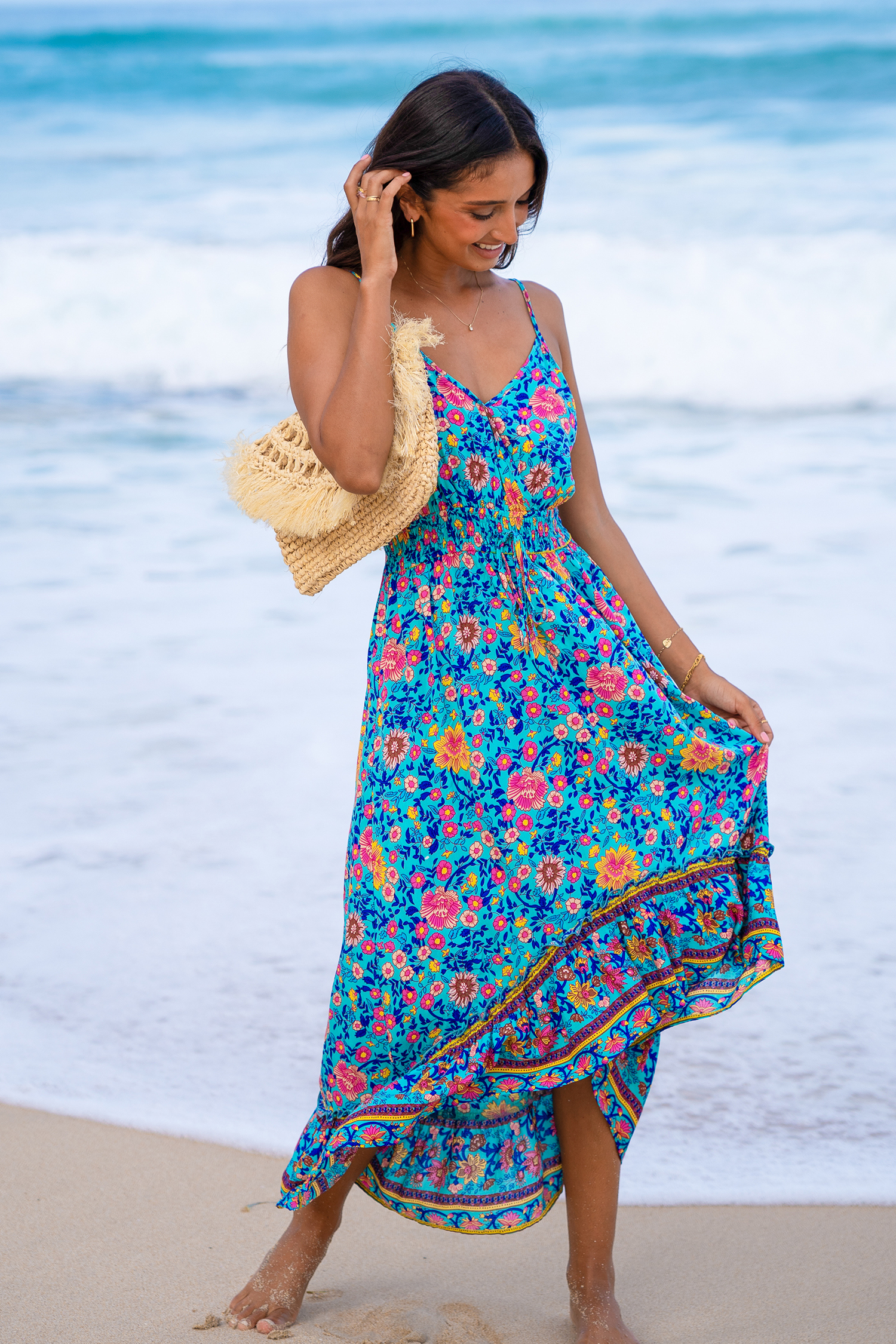 Robe midi fleurie avec bretelles à volants et smocks