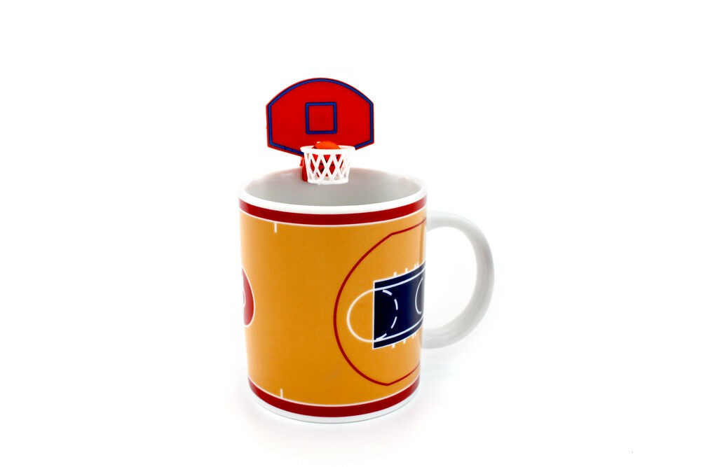 Winkee - Sports Mug - Basketball