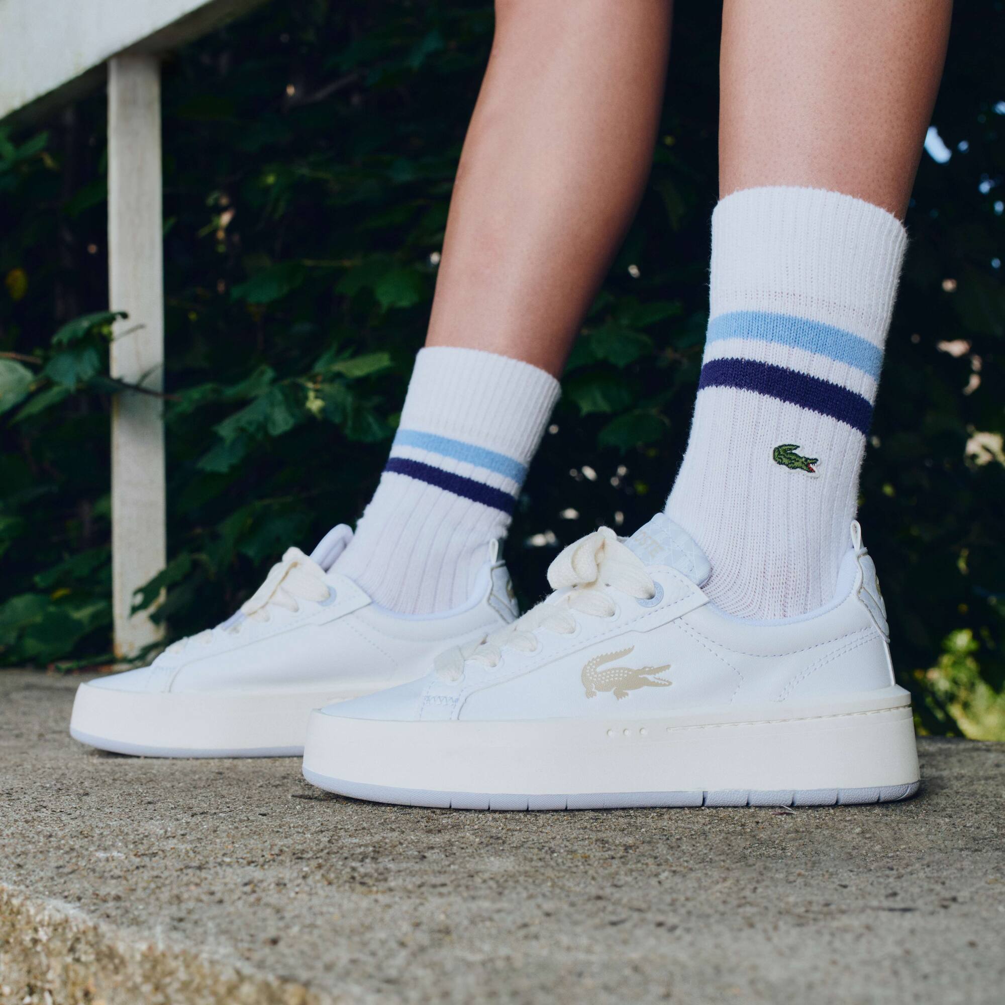 Sneakers Carnaby Platform femme en cuir monogrammé Sneakers - Blanc - Lacoste - Femme