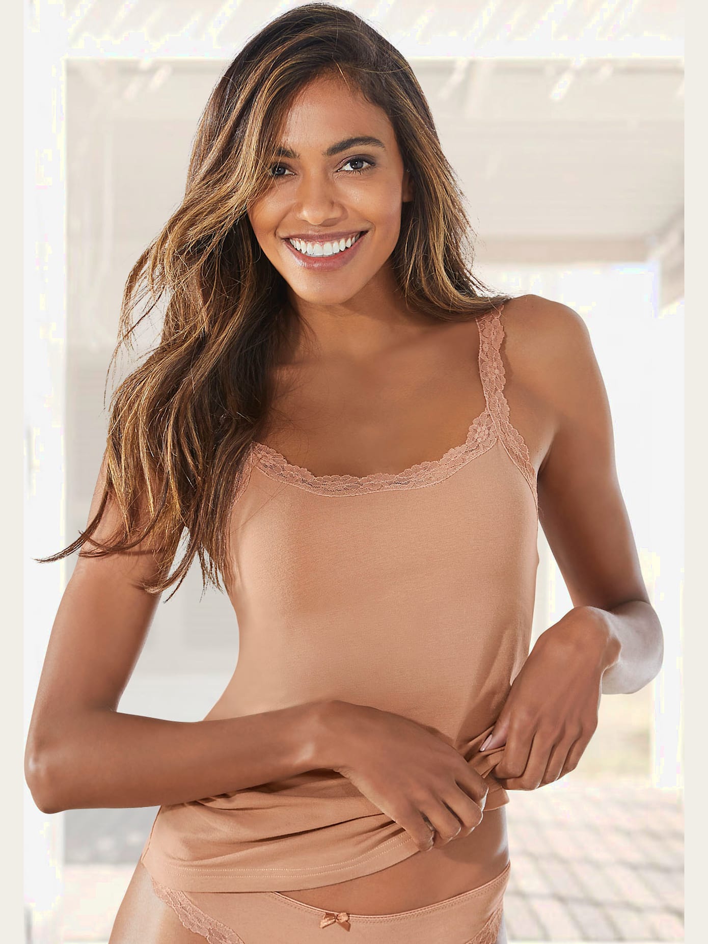 Chemise lot de 2 débardeurs en dentelle