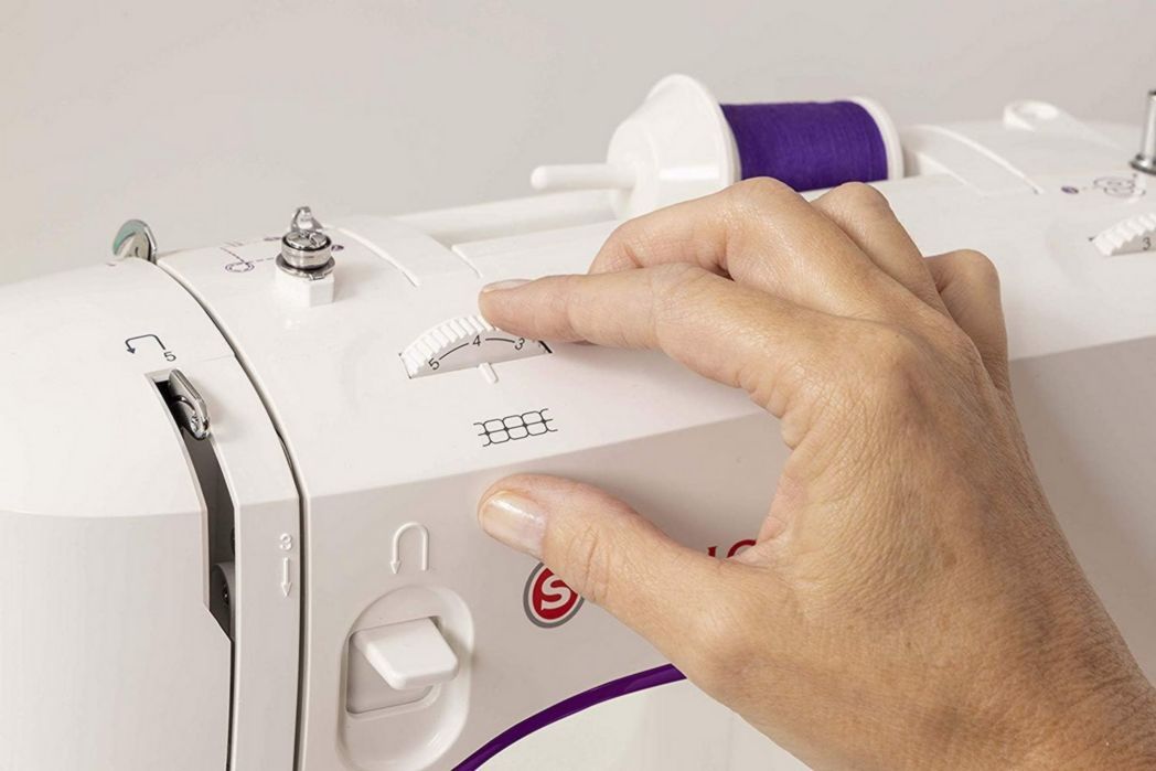 Machine à coudre professionnelle Singer M3505 avec 34 points, utilitaire, élastique, décorative, coud tous les tissus, facile pour les débutants, couture créative, électrique, portable, domestique