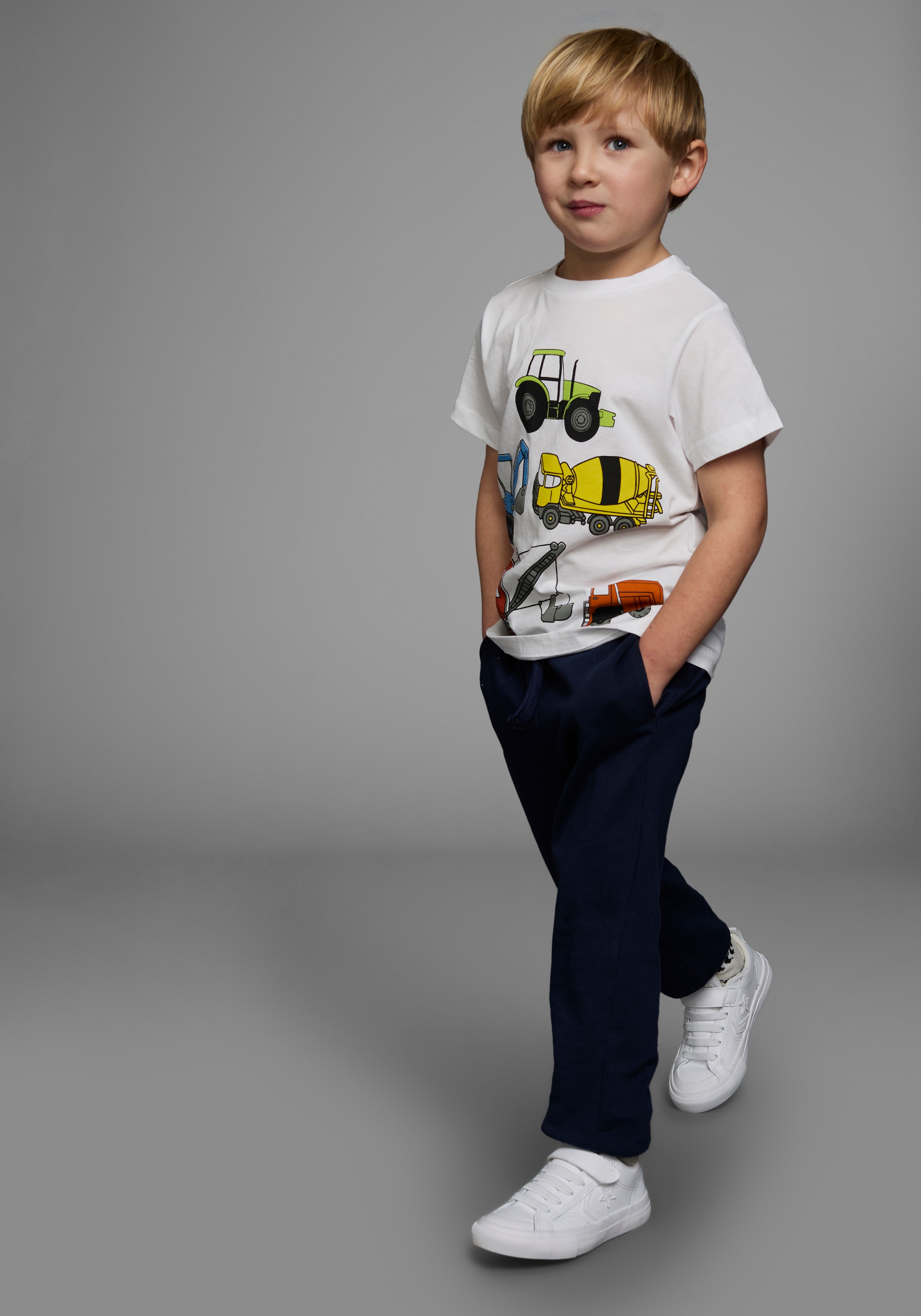 KIDSWORLD T-Shirt »Mit allen BAGGER & CO. Print«, Kurzarm,  bedruckt,  Rundhalsausschnitt,  aus Baumwolle