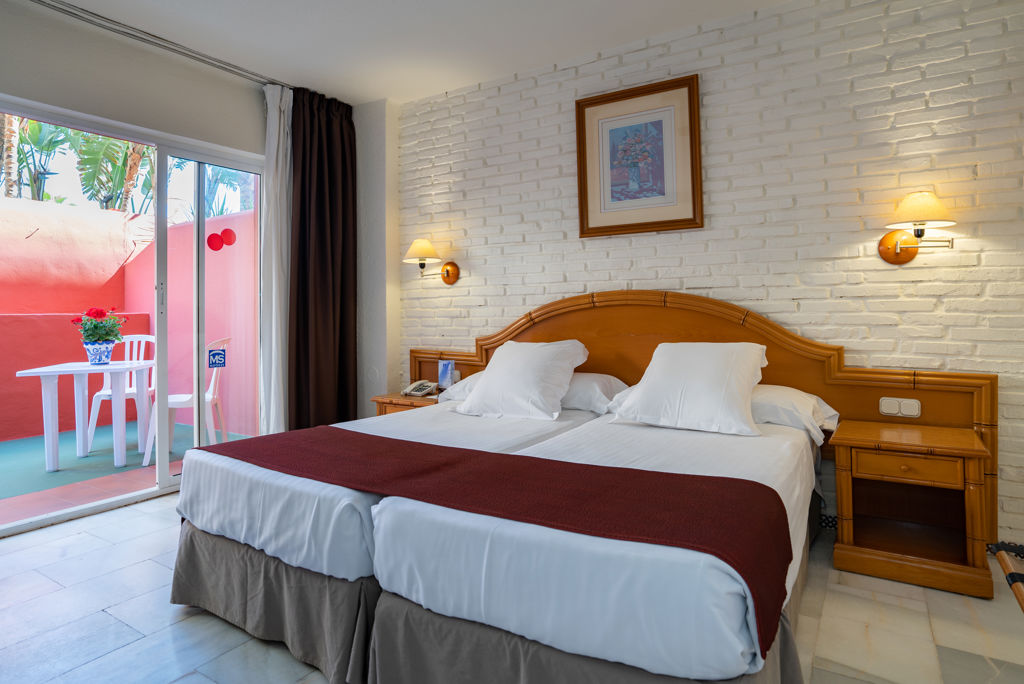 Tropicana Costa del Sol Hotel (ex. MS Tropicana) Logies en ontbijt - Hotel