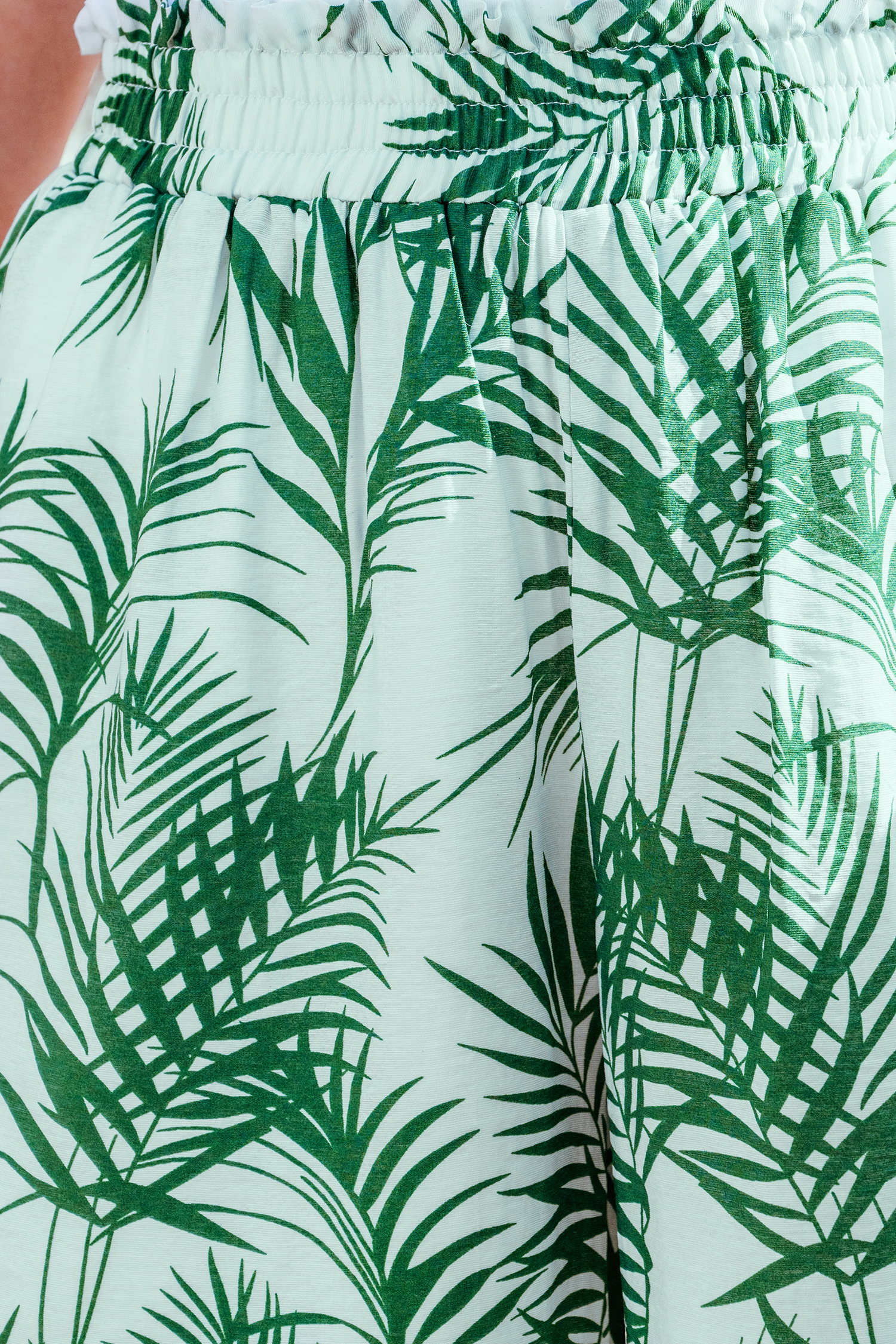 Pantalon large à frills tropical