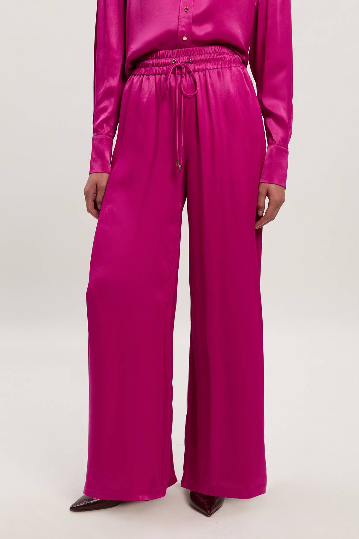 KarenMillen Pantalon Tissé Large en Satin de Viscose