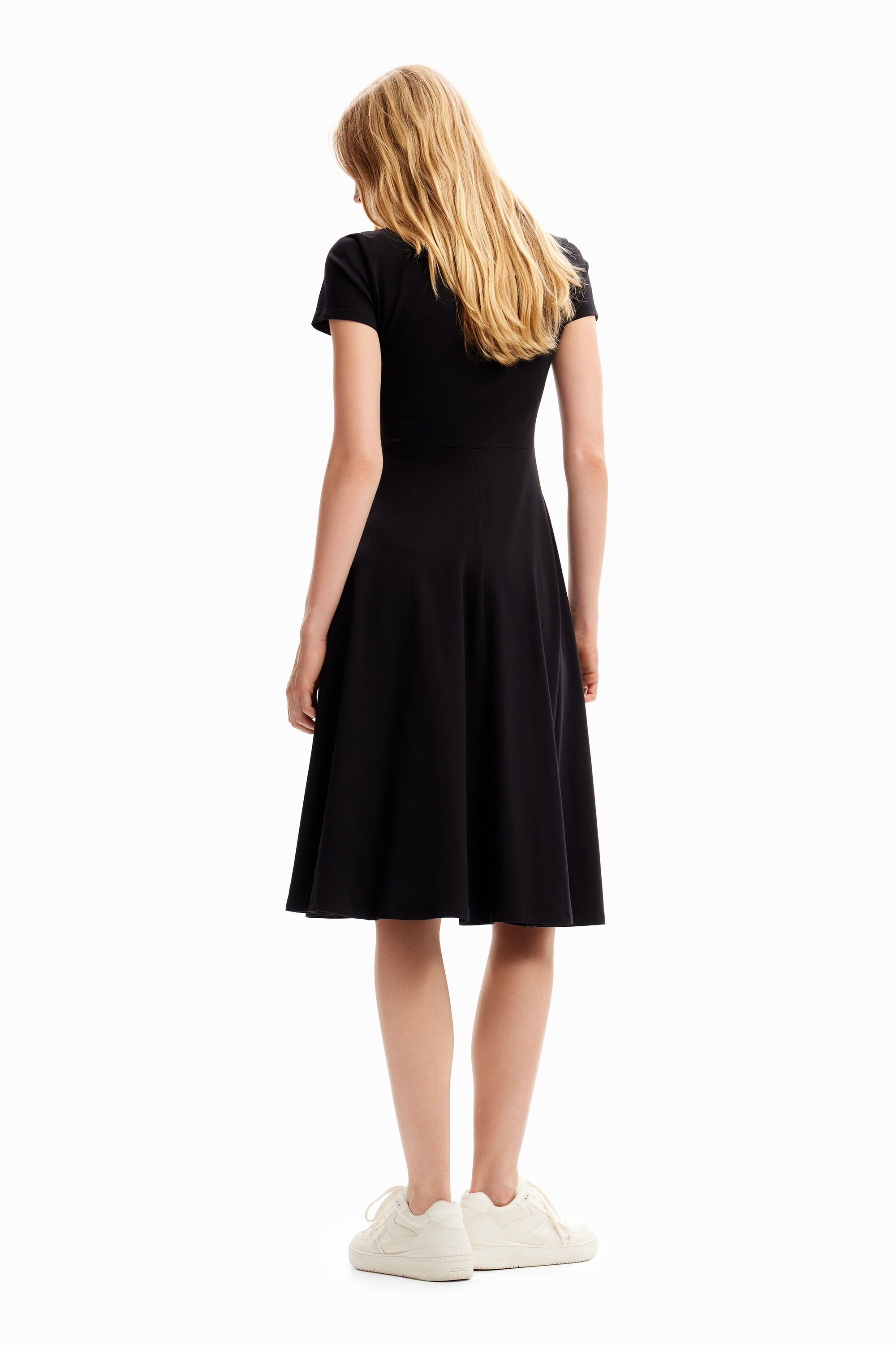 Robe courte arty