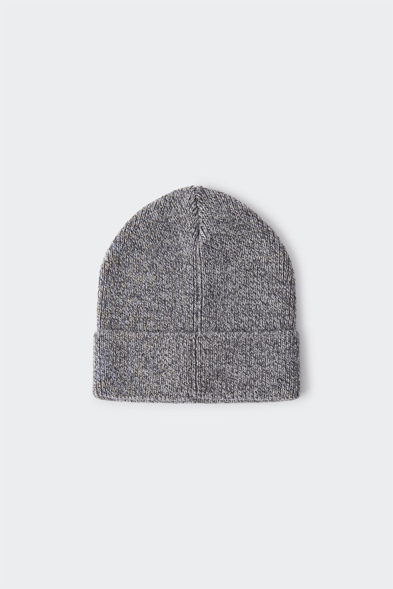 Gorro de malha trançada para menino