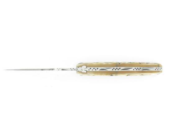 Laguiole 12 cm Croûte de Bélier - Plein Manche - Lame Brute de Forge Couteau de poche par Laguiole en Aubrac