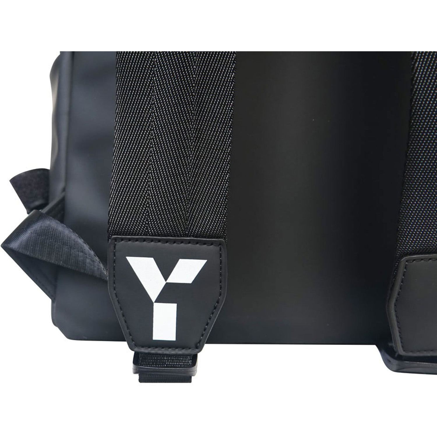 Y1 Roam Backpack