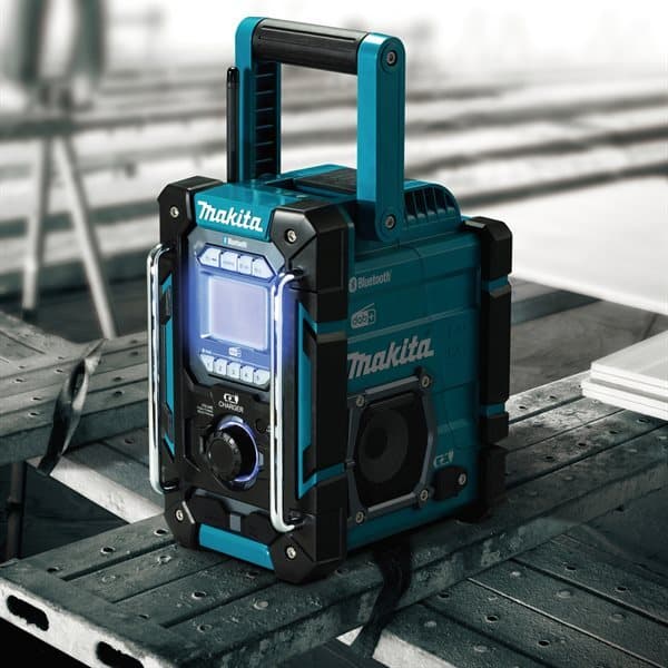 Makita-radio med Bluetooth-forbindelse DMR301