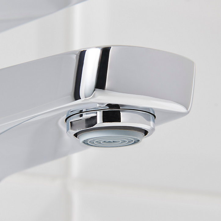 Mitigeur de lavabo chromé GoodHome Teesta M