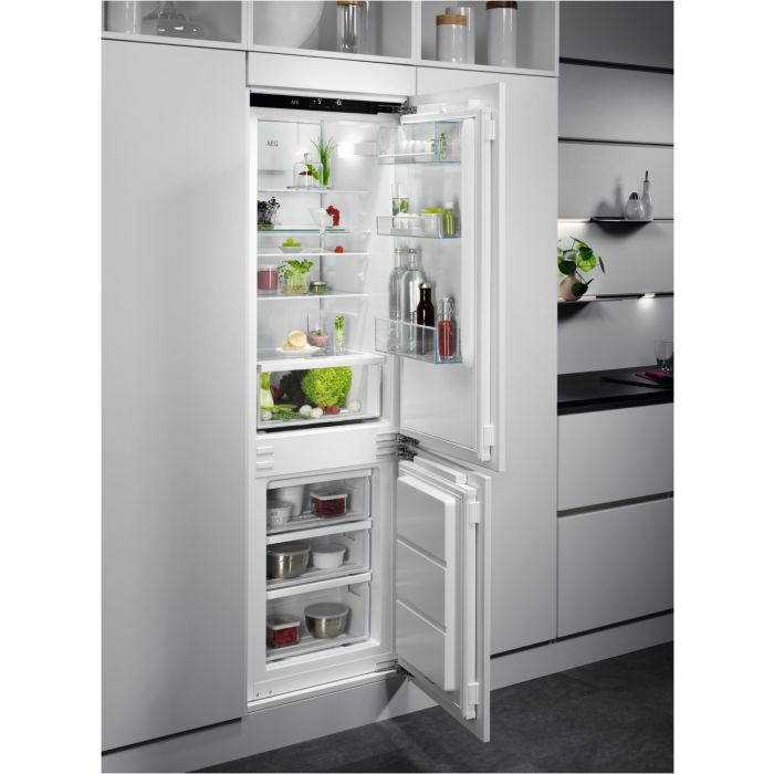 AEG Einbau Kühl-Gefrier-Kombination Serie 7000 GreenZone SCE818E7MF