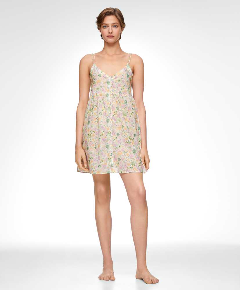 Camisola curta 100% algodão com estampa floral.