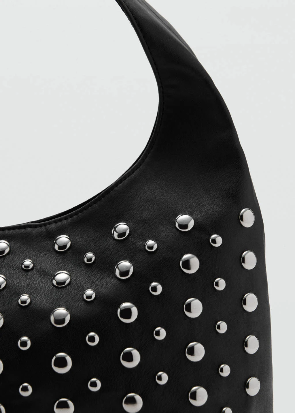 MANGO TEEN imitatieleren schoudertas met studs zwart