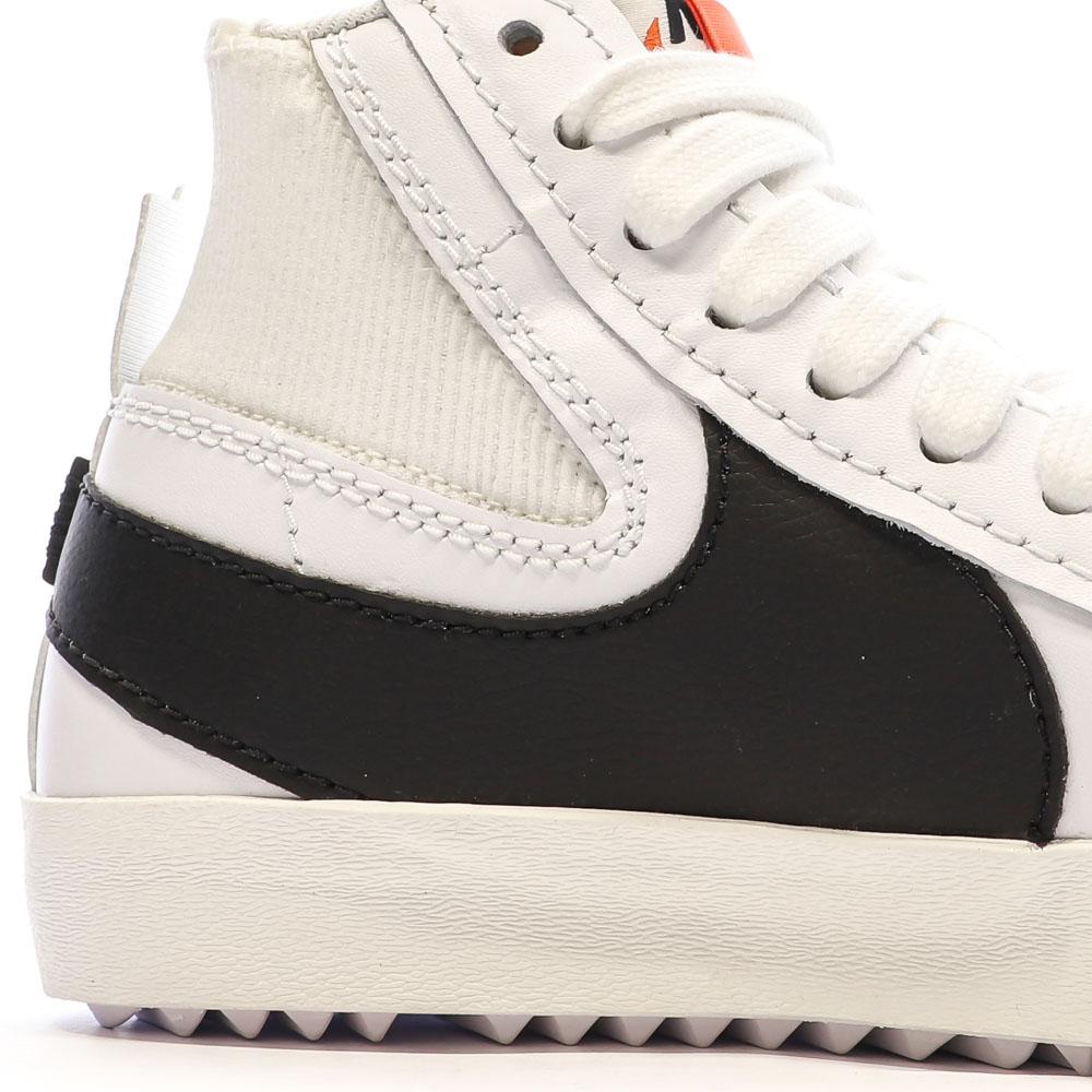 Nike Baskets Blanches/Noires Femme Nike Blazer77
