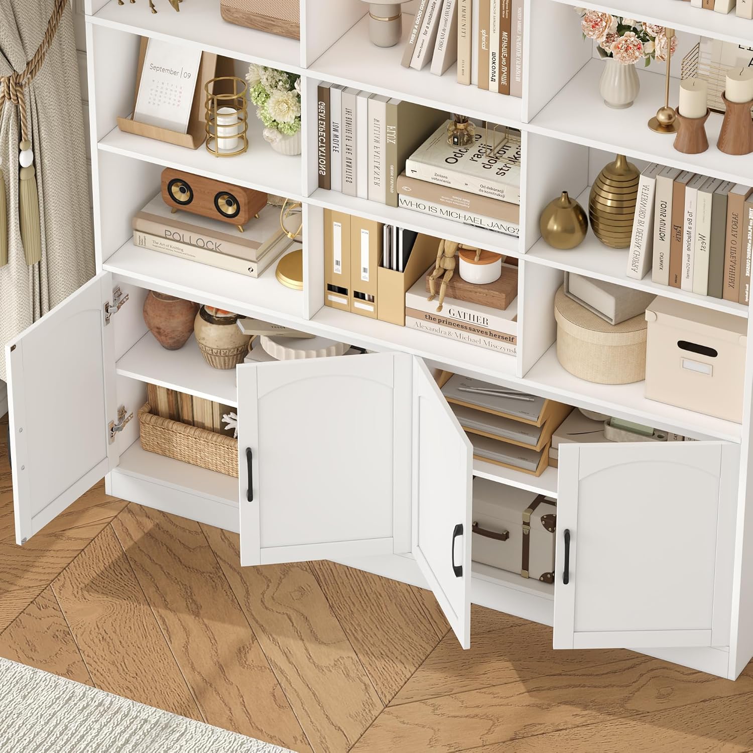 FirFurd 209 cm Bücherregal mit Türen Bücherschrank mit 15 Fächern Vitrinenschrank Hochschrank Holz Mehrzweckschrank groß für Wohnzimmer Arbeitszimmer Küche 150 x 23,7 x 209 cm Weiß
