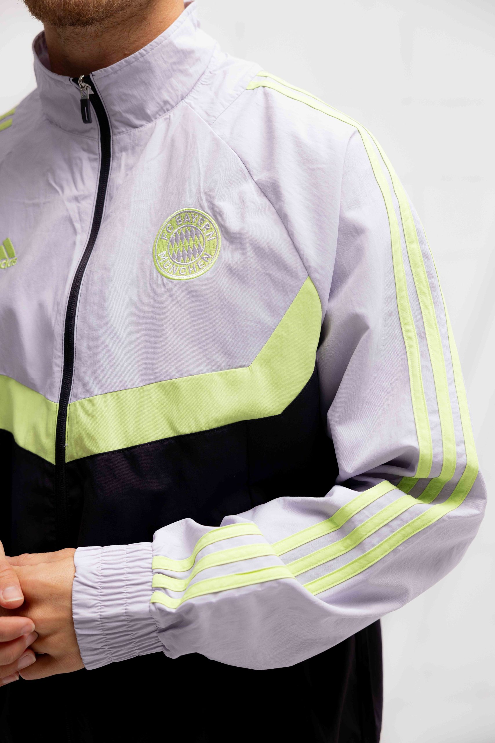 F.C. Bayern München Woven Trainingspak Senior 2023/2024