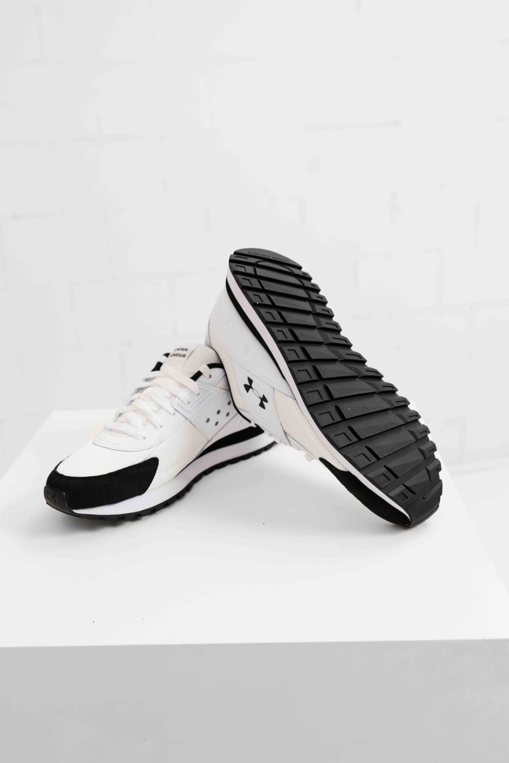 Under Armour Essential Runner Sneakers Heren Wit