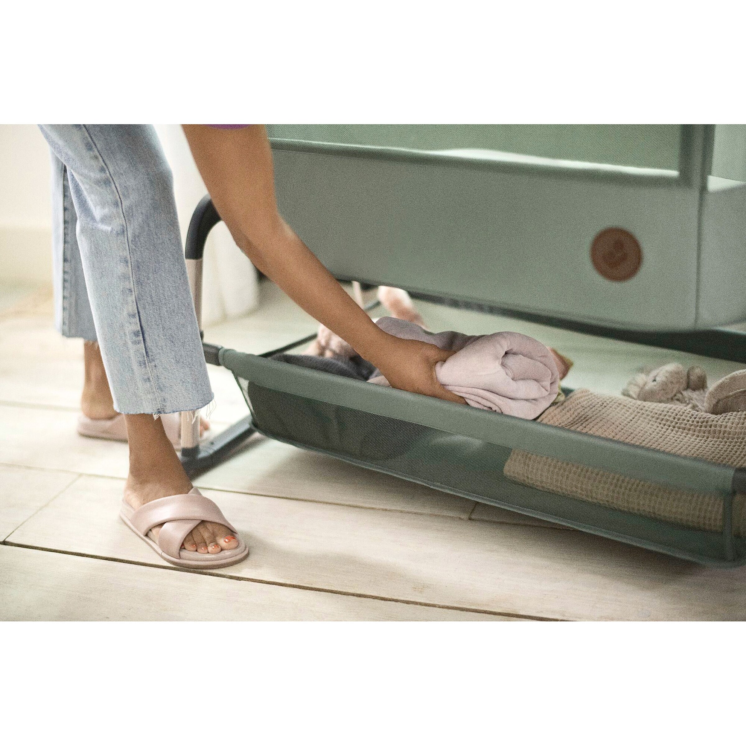 Maxi-Cosi Beistellbett Iora Air Beyond Green