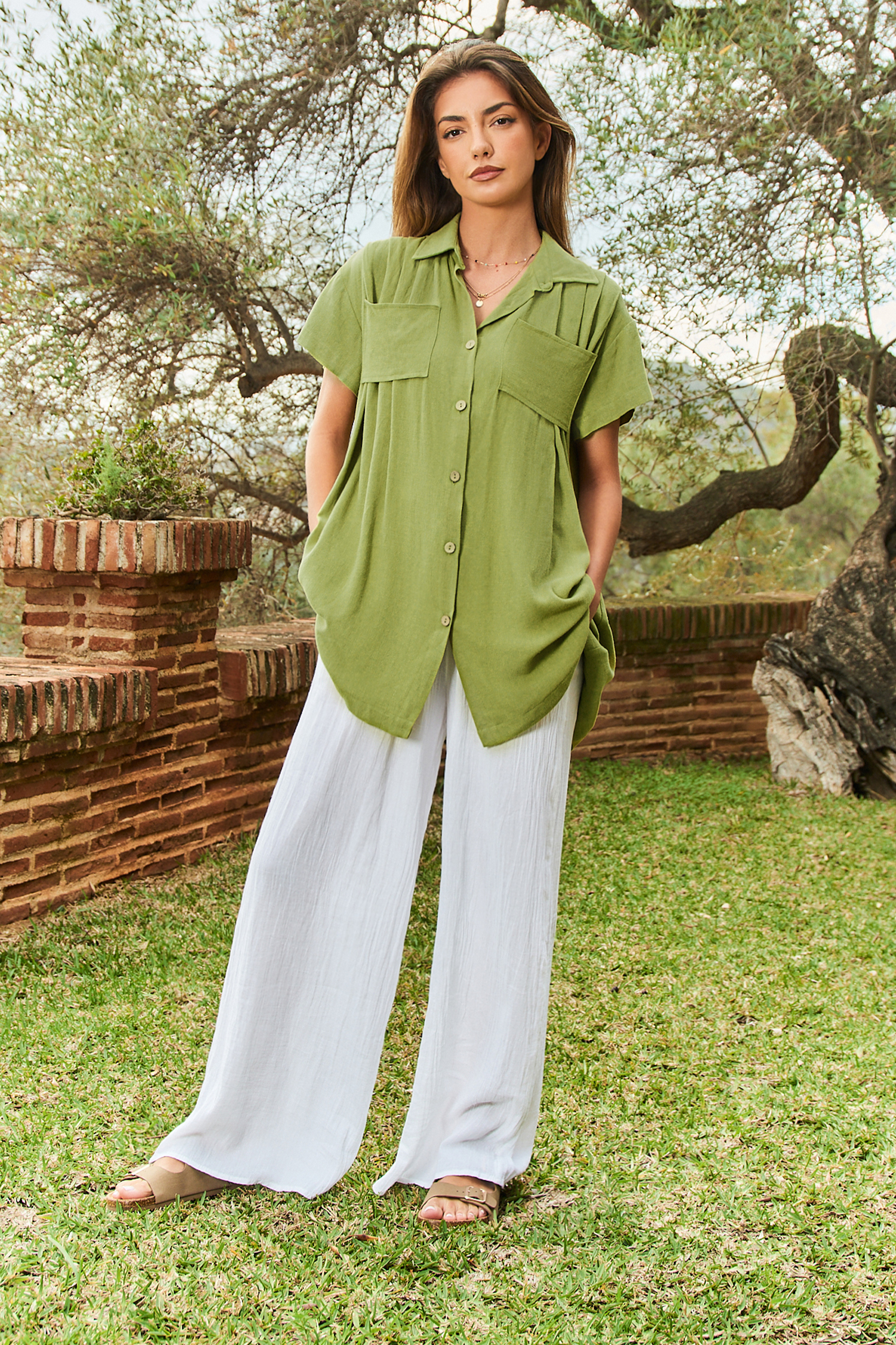 Chemise ruchée à boutons verte