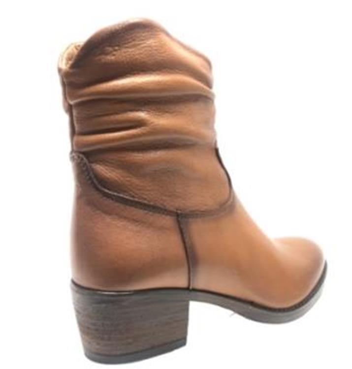 AQA Shoes A8486 velvet cognac