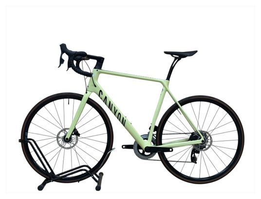 Produit reconditionné . Canyon Endurance CF SL 7 eTap Sram Rival AXS 2022 . Vélo de Route . Canyon . très bon état
