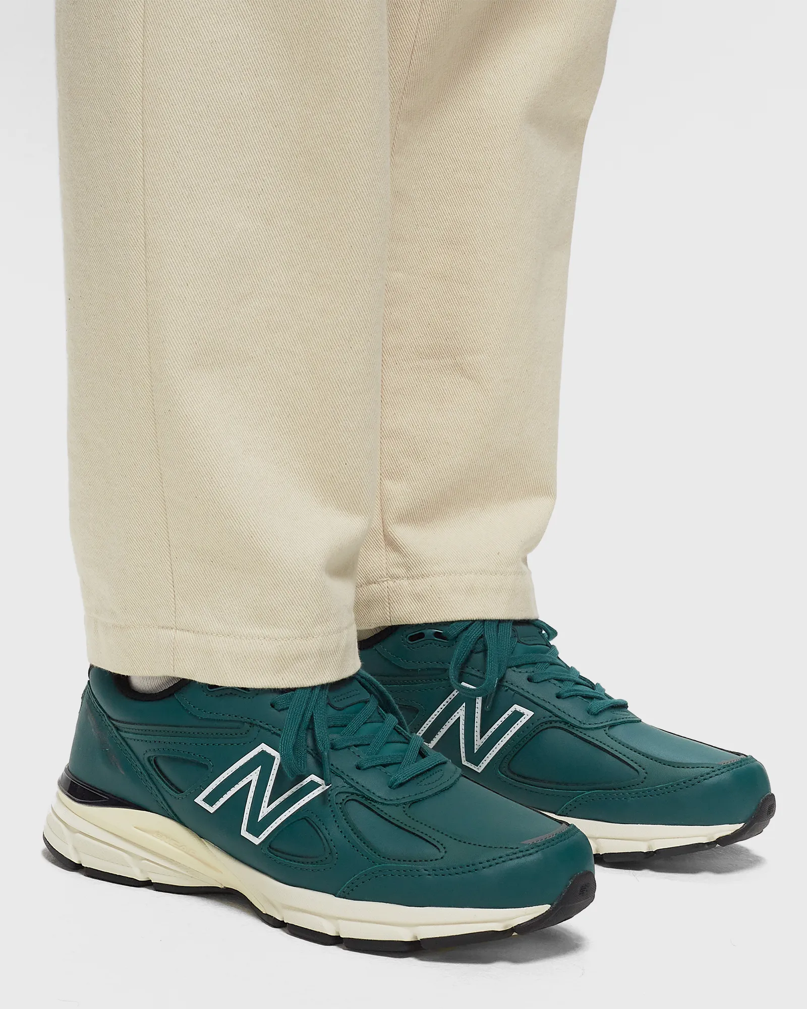 New Balance 990